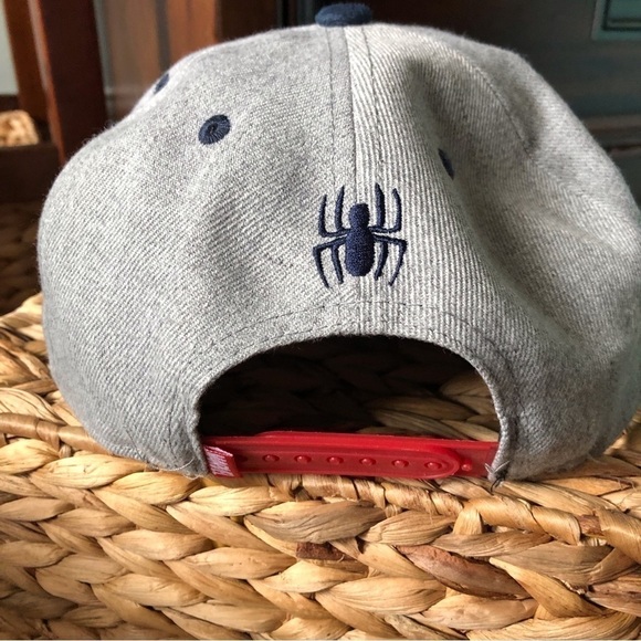 Funko The Amazing Spiderman collectors snapback limited edition hat - Picture 3 of 5